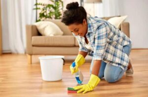 remove stains from vinyl floors