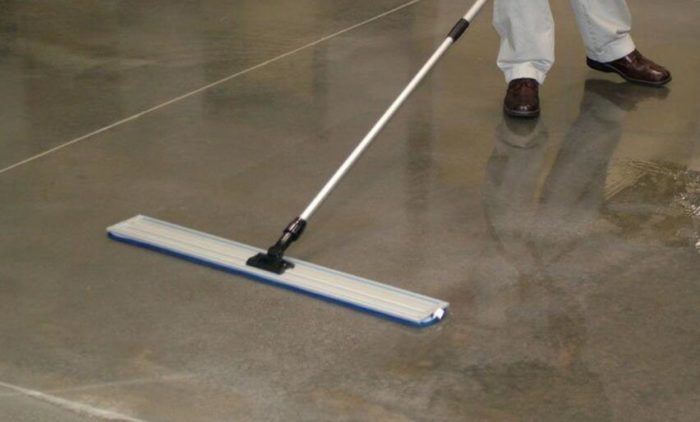 best mop for concrete floors