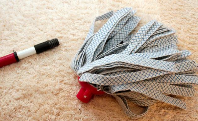 tips to clean detachable mop head