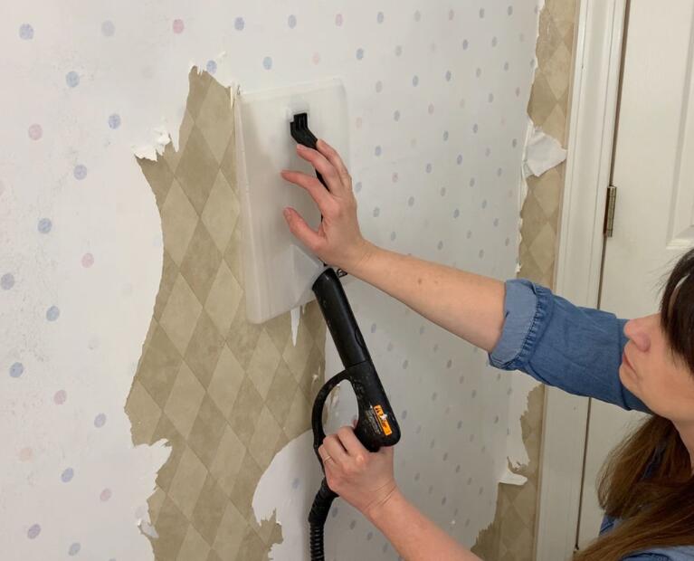 remove wallpaper with a steam mop