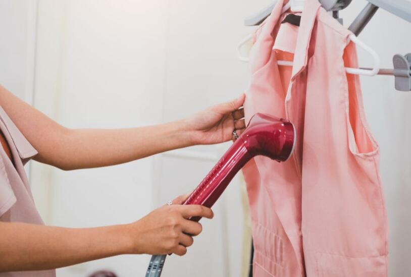 precautions to keep in mind when steam clean your dresses