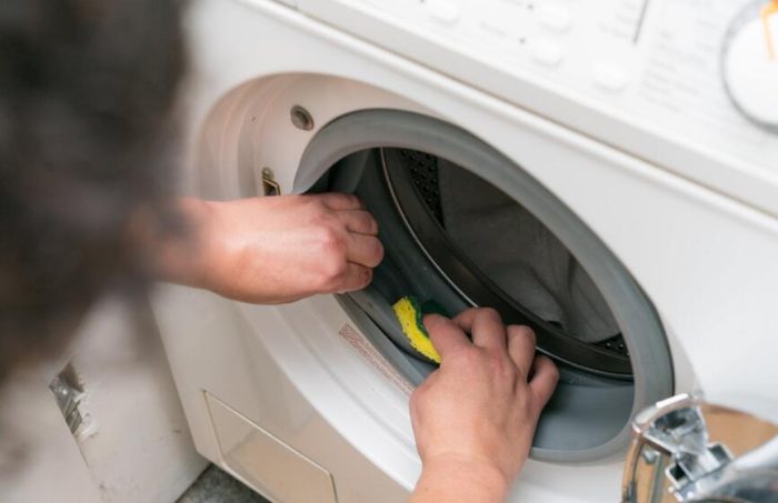 can you leave laundry in the washer overnight