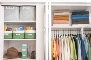 Tips to Organize clothes by season